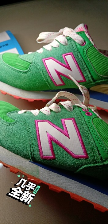 女运动鞋休闲鞋，外观比较青春时尚淑女范，9...