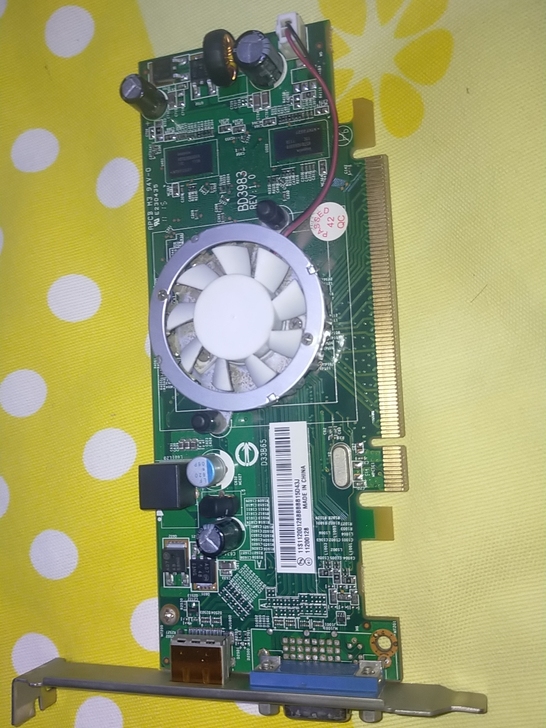 2013电脑内显卡因购置新电脑全套出，此为...