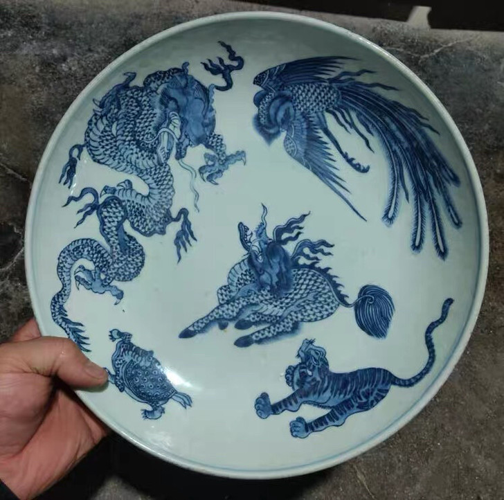 清青花青龙白虎朱雀玄武四神兽陶瓷盘子古柴窑...