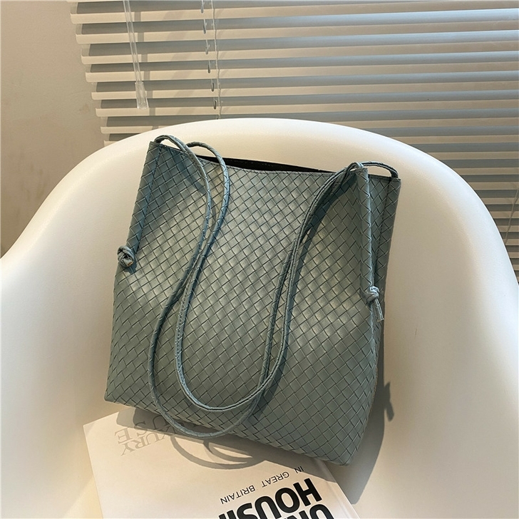 子母托特包包女新款时尚水桶包简约大容量编织...