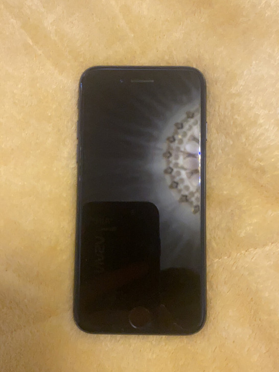 自用iphone8，深空灰，64g，手机只...