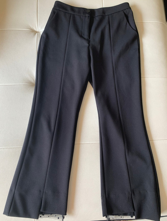 专柜裤子，料子超好，个人穿有些大，穿过一次