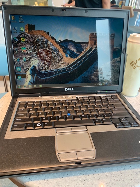 前任送的戴尔笔记本，看着心烦不想要了