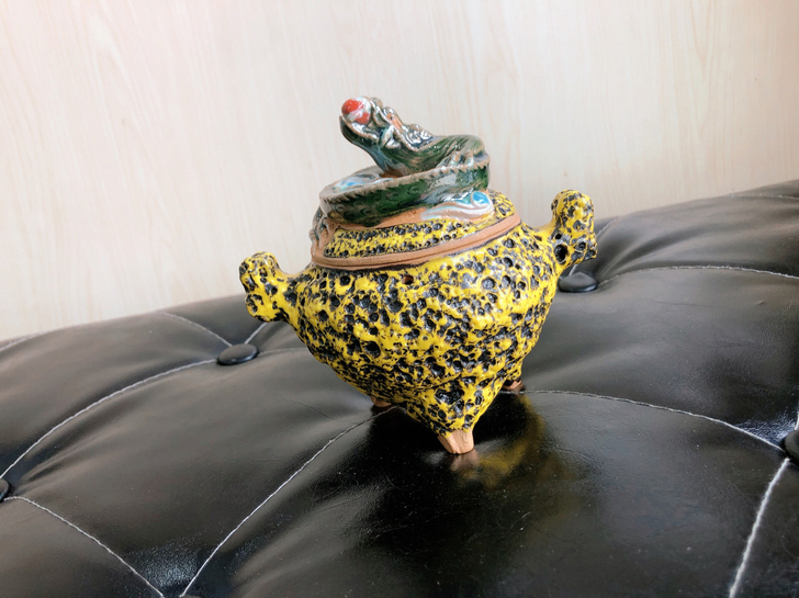 青龙志野香炉，稀有釉色，虫蛀效果非常棒，仅...
