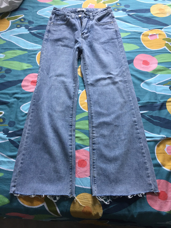 仅拆吊牌，一次没穿过，限90斤以下妹子，s...