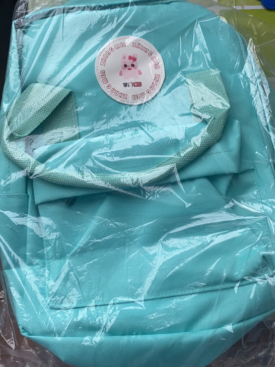 全新书包容量大