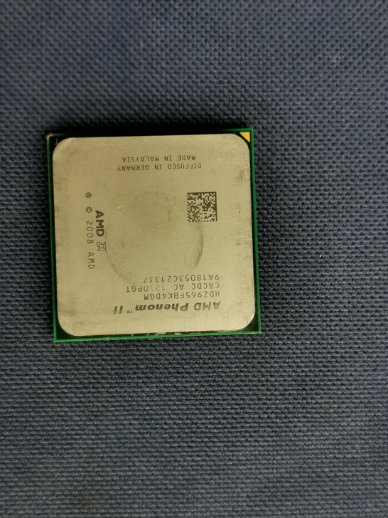 CPU  AMD  HDZ965   12...