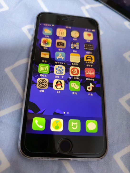 国行64 iPhone8 iOS14系统