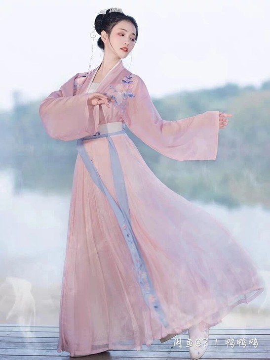重回汉唐婉妆，吊牌在，不刀不刀，正品保证