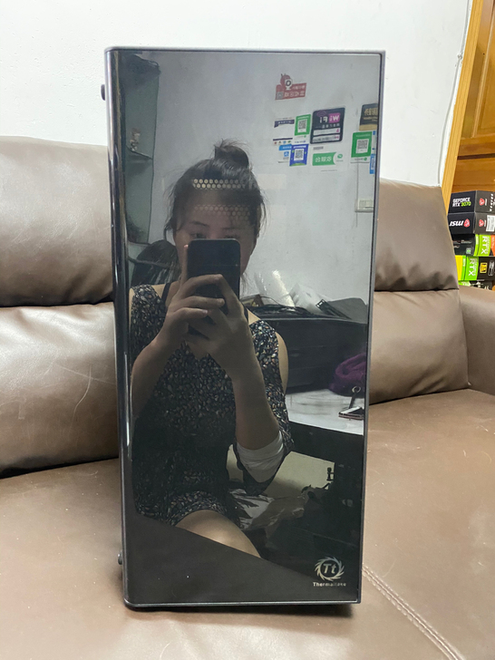 TT启航者V3玻璃侧透240水冷背线ATX...