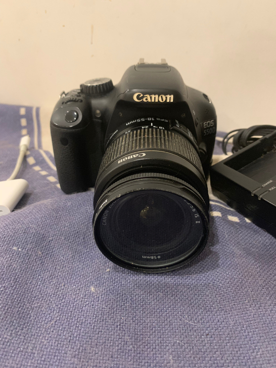 佳能550D单反相机