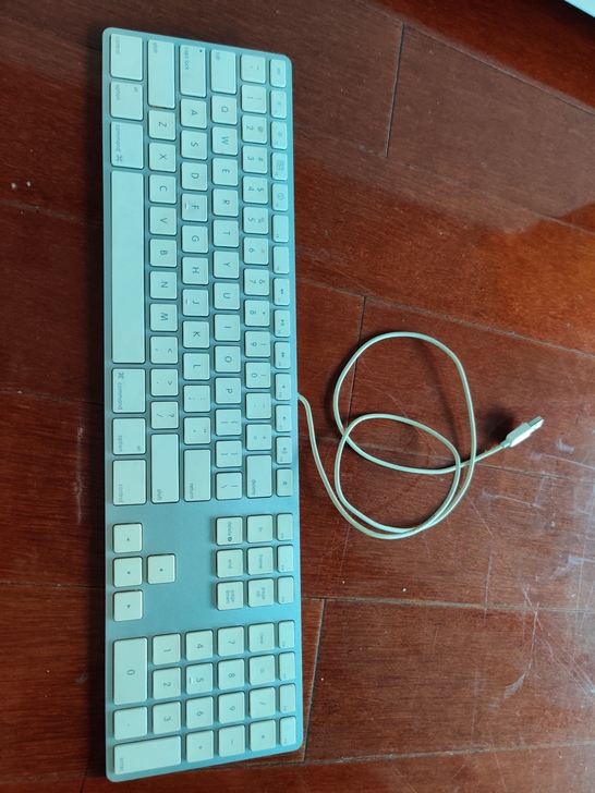 苹果A1243键盘  正常使用