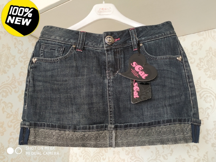 女士全新带吊牌牛仔裙买一送一