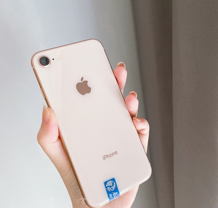 闲置苹果8国行 金色 iPhone8 64...