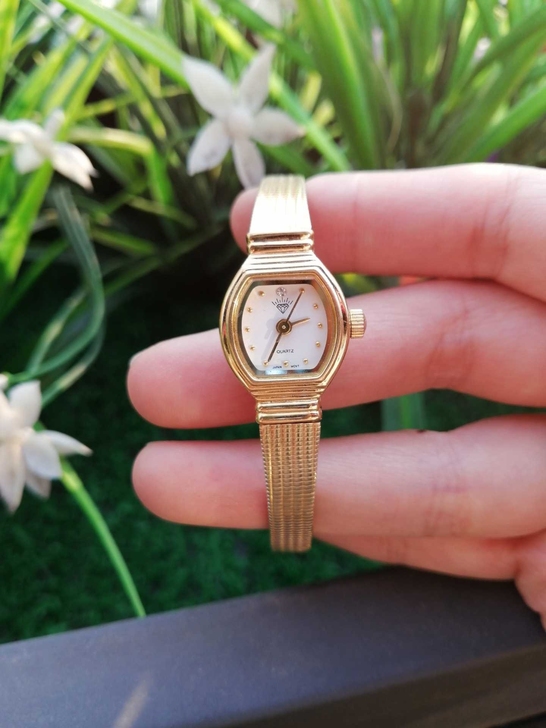 钻石库存表石英表镀金女表