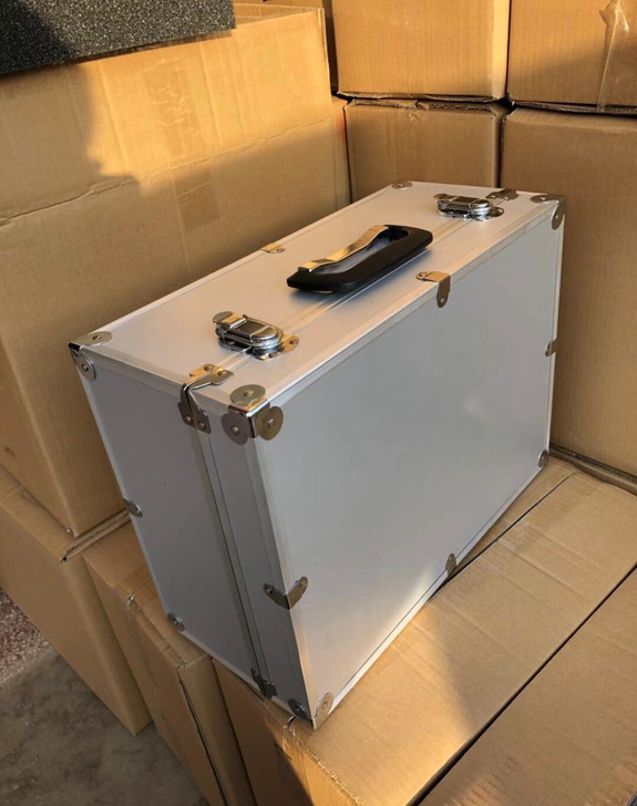 手提工具箱铝合金工具箱仪器设备收纳箱，图片...