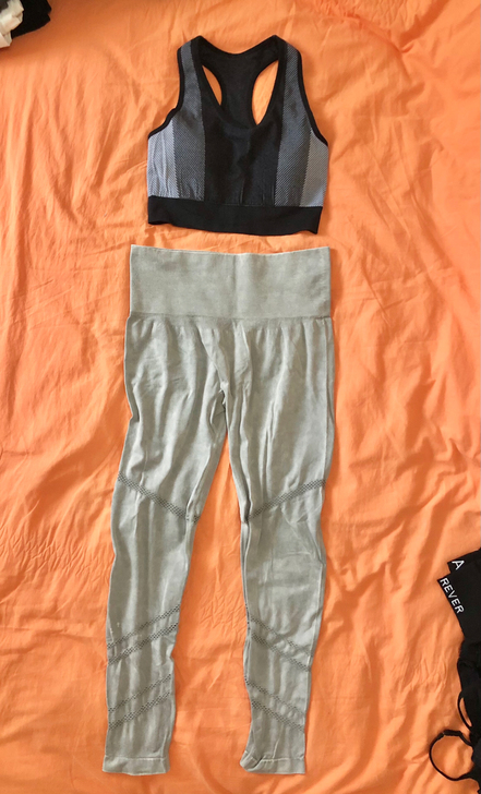 喜欢的瑜伽裤健身必备