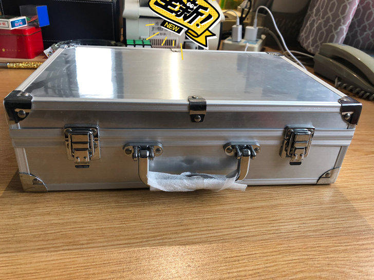 33*22*10长宽高铝合金箱子，全新，2...