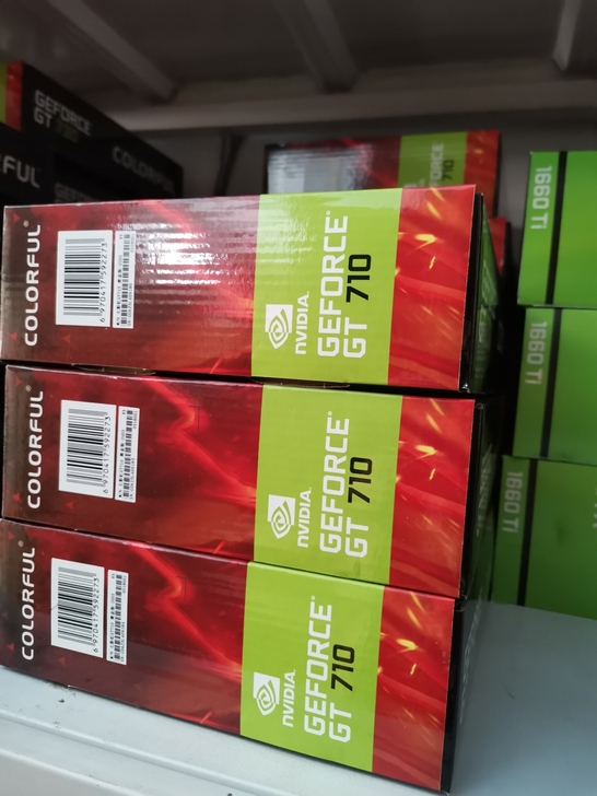 七彩虹710 2g 显卡 全新