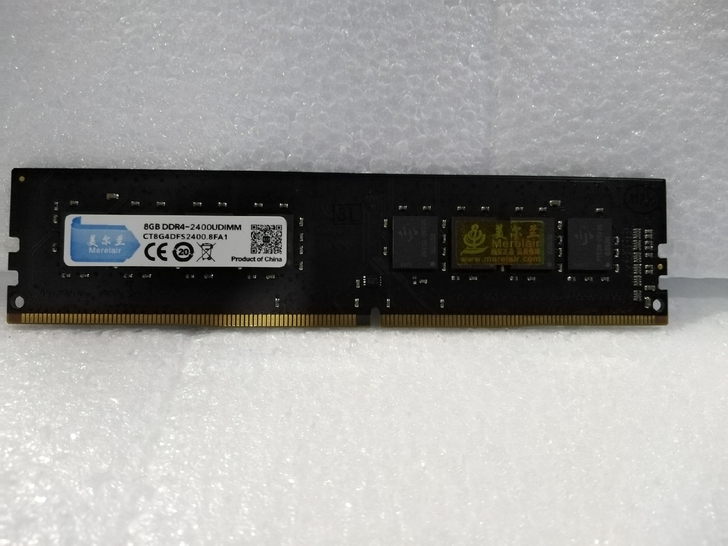 镁光 DDR4 8G 2400Mhz 台式...