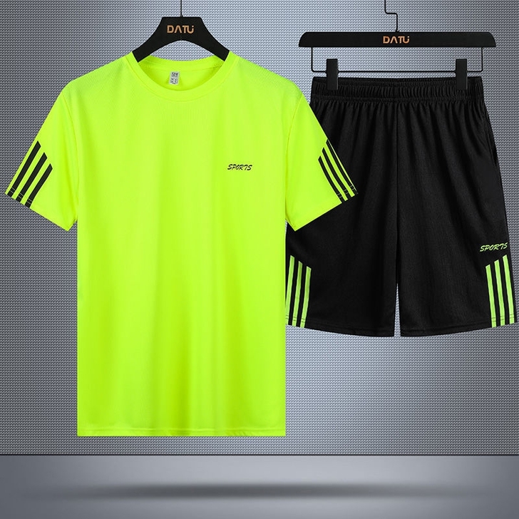 店铺转让    清理  男女运动套装15套...