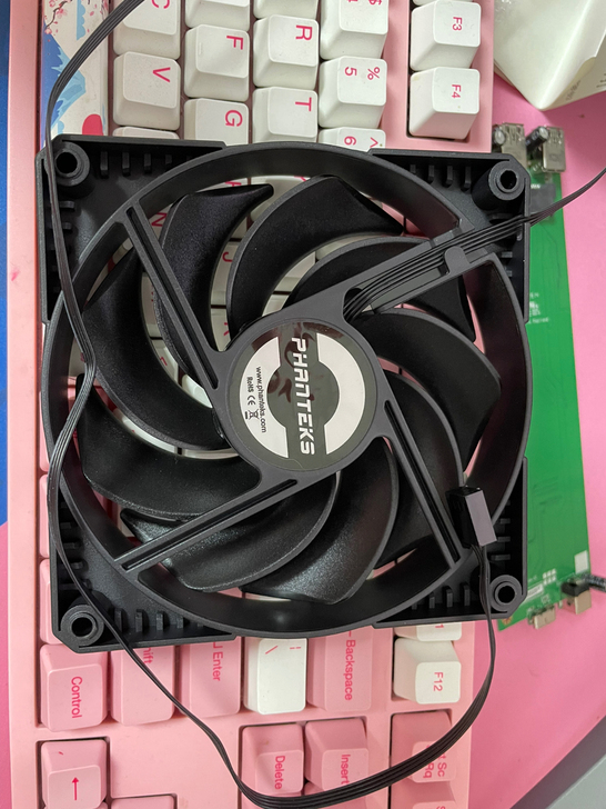 追风者(PHANTEKS) SK神风 12...