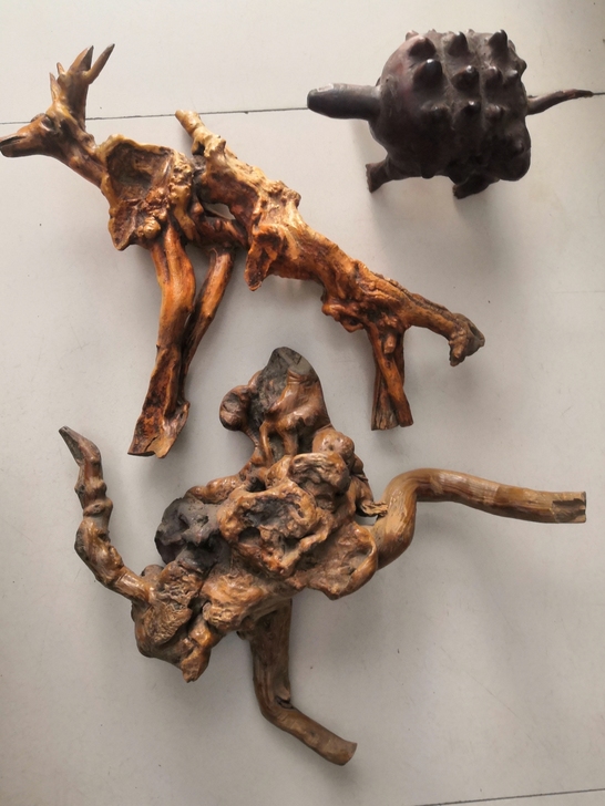 老根雕，包浆厚重，因就型刻制，难免有暇，完...
