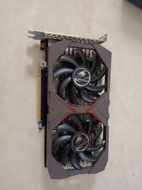 七彩虹1650  4g显卡，功能完好，不议...