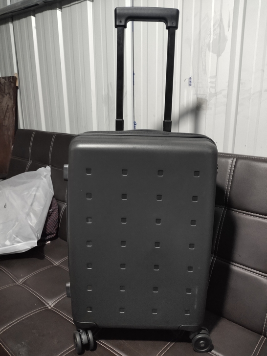 小米20寸黑色青春版登机箱,几乎全新,静音...