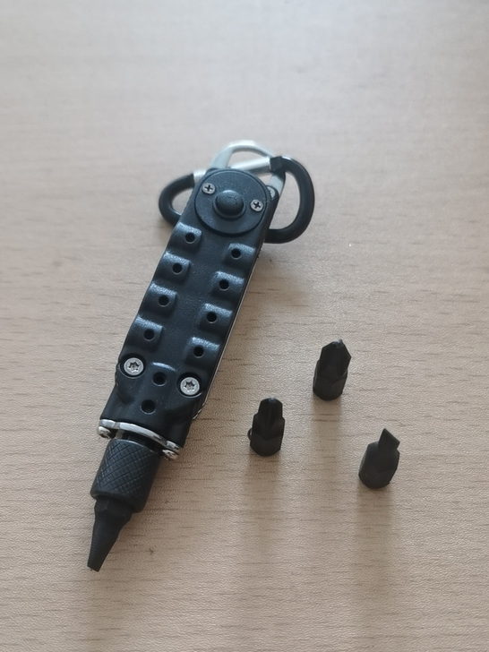 多功能9-1工具 螺丝刀 开瓶器内六角电筒...
