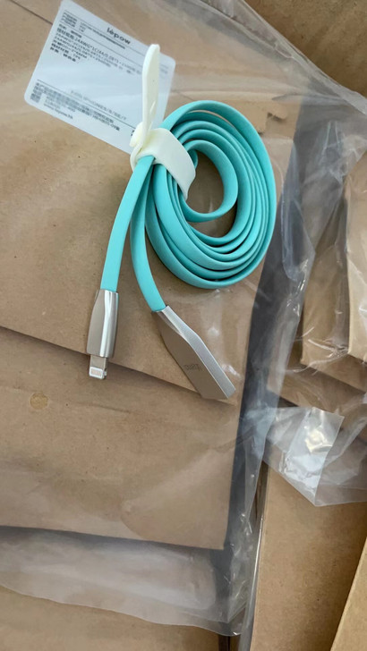 LEPOW苹果铝合金数据充电线，薄荷绿色