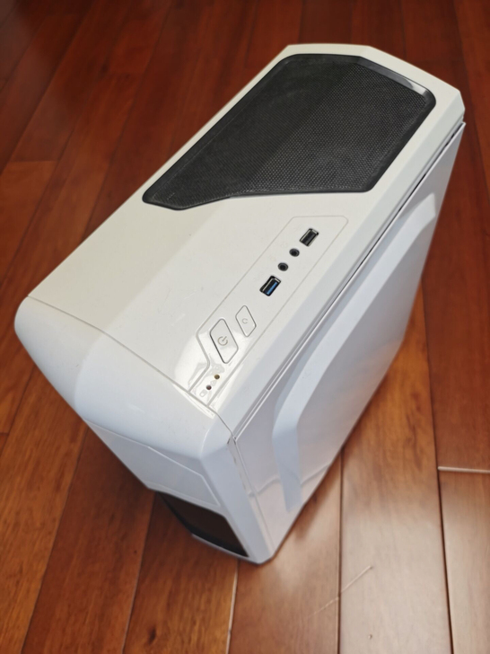 电脑台式机箱