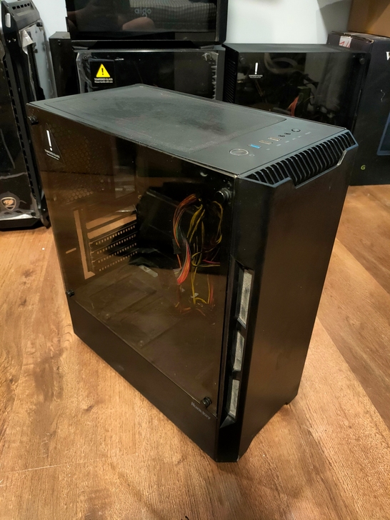 航嘉GX580H黑色机箱,带航嘉500w电...