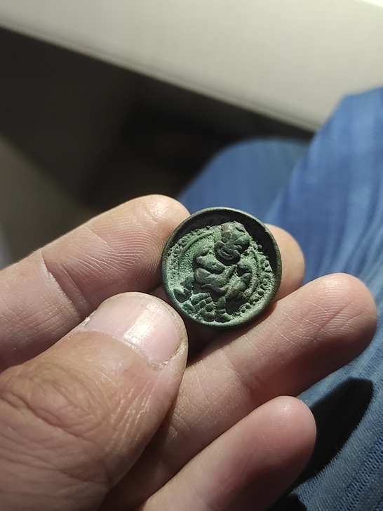 铜佛像，字口清晰无漏裂，声音好，都是收来的...
