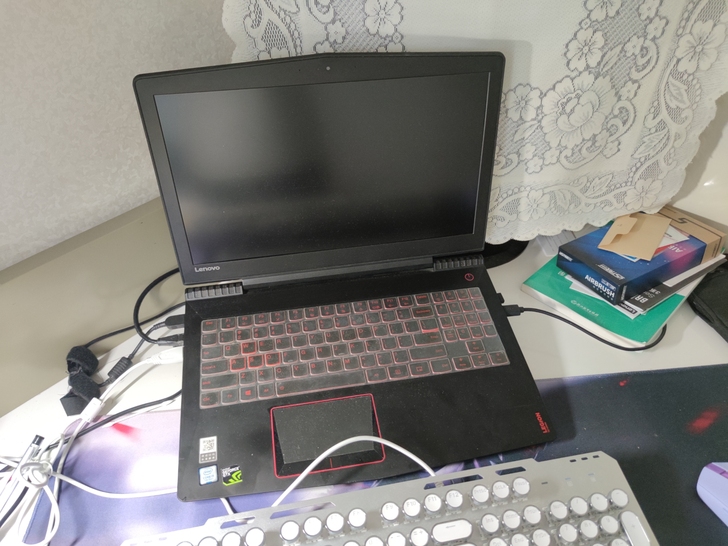 联想拯救者r720，17年双11购入，现毕...