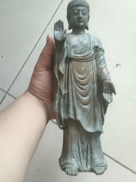 铜佛像，材质铜的，喜欢的联系我多看看