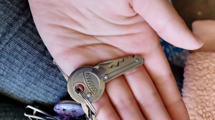 钥匙型小刀，小巧精致，不影响过安检全新