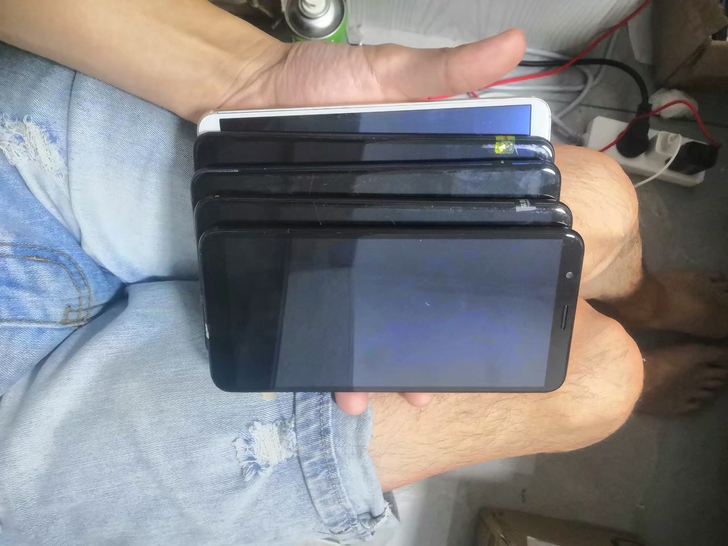 华为.荣耀畅玩7X手机，4+64配置工作室...