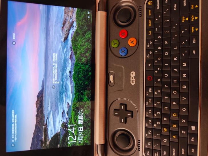 GPDWIN2掌上电脑，4200购买箱说全...
