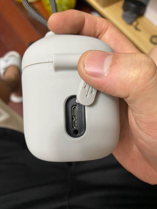 佳能E6电充.两个.代充电盒.多公能.