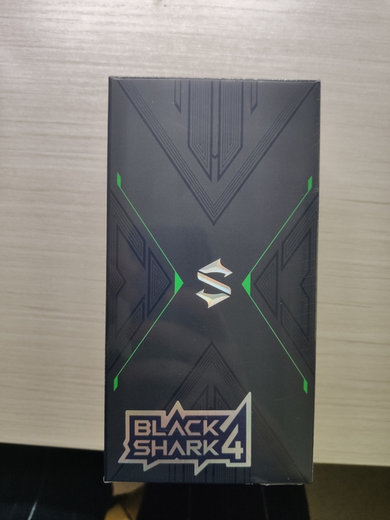 黑鲨4 8+256幻境黑