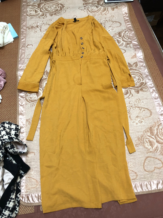 NEW LOOK 连体裤 如图 一件39出...