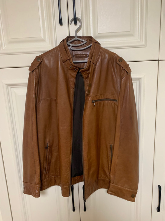 卡兰普 皮衣 尺码为56码 适合200斤以...