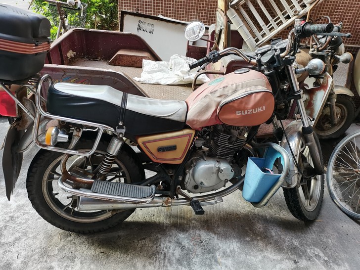 进口铃木王太子摩托车，卖或者换女装摩托。有...