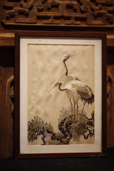 五六十年代手工仙鹤刺绣画，装裱精美，尺寸：...