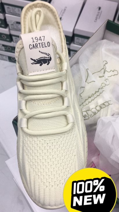 卡帝乐鳄鱼运动鞋休闲鞋 防溅水、防滑