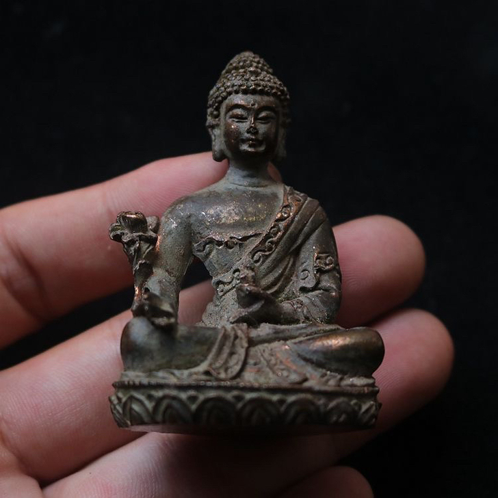 古玩老货处理,铜佛合金铜实心佛摆件,藏密药...