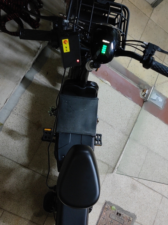 哈啰电动车，型号棒途H1，7.5购买的，只...