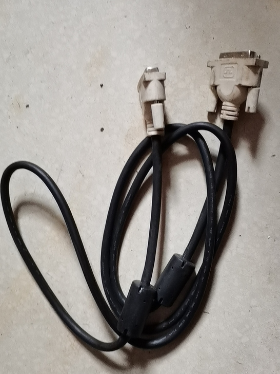 闲置dvi显示器数据线