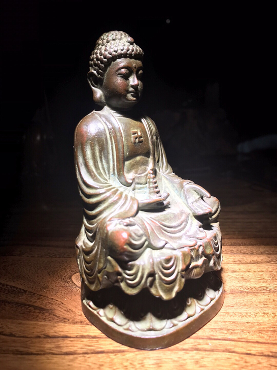 低价转让，结缘。铜佛像一尊，开脸漂亮，普度...